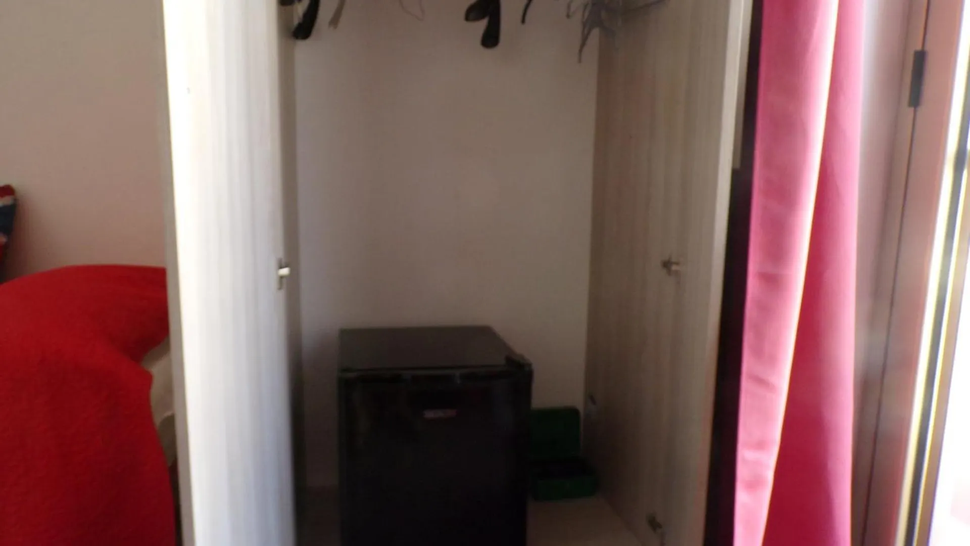 Nuova Aurora Rent Rooms Roccalumera Guest house