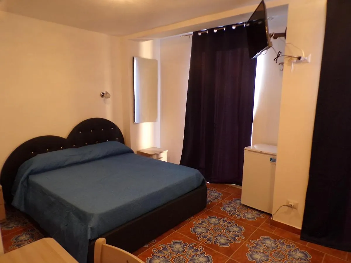 Nuova Aurora Rent Rooms Roccalumera 0*,