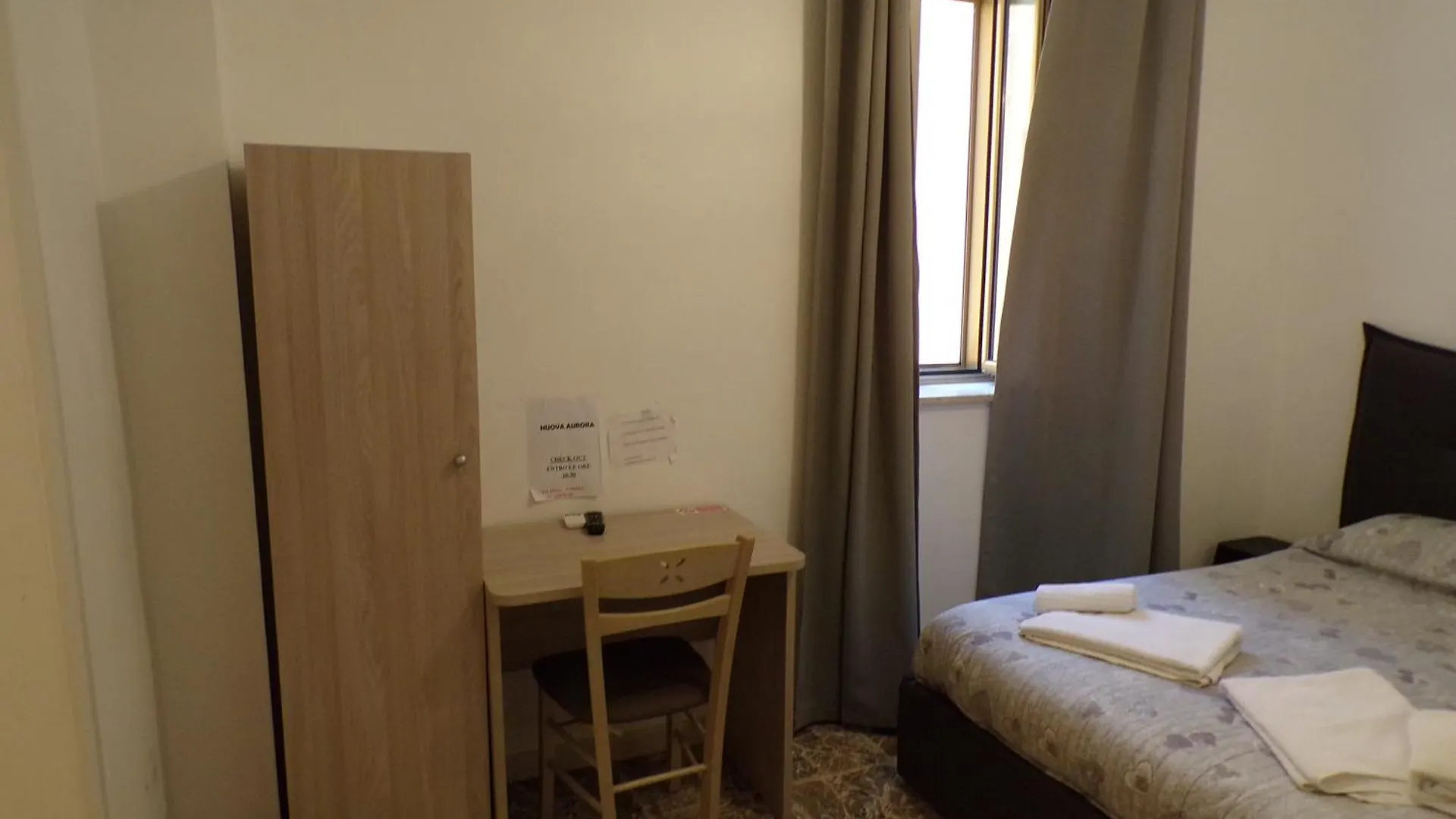 Nuova Aurora Rent Rooms Roccalumera Italy